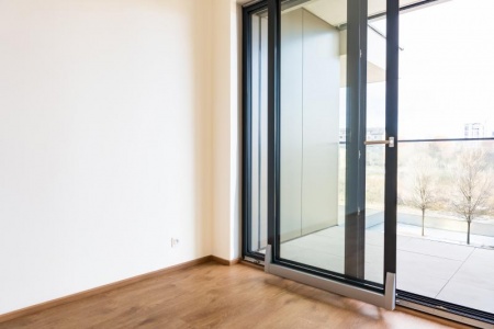 La fabrication verre sur mesure, solutions personnalisées pour votre intérieur