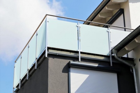 Garde-corps en verre, sécurité et élégance pour vos espaces